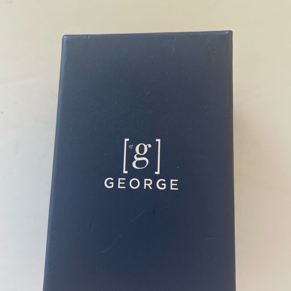 George Watch with White Silicon Band New in Box with Tags - Picture 4 of 5